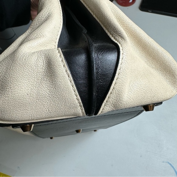 Authentic Chloe - Picture 7 of 9